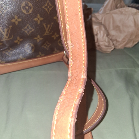 Louis Vuitton Brown and Tan Monogram Backpack - Picture 9 of 9